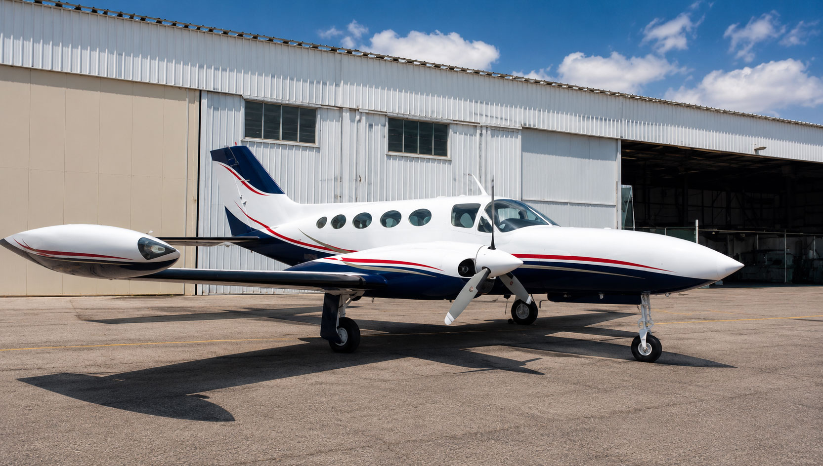 1978 Cessna 421 Golden Eagle aircraft refinishing project by Paint My Plane in Guadalajara, Mexico